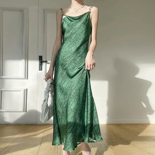 2025 New women's round neck pullover long dress with floral style and sleeveless design*