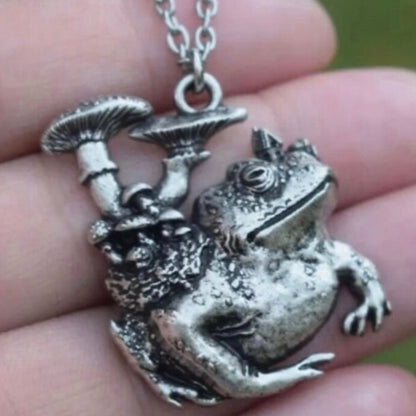 Nature Mountain Frog/Toad Forest Mushroom Pendant Necklace*