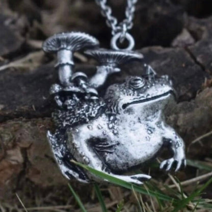 Nature Mountain Frog/Toad Forest Mushroom Pendant Necklace*