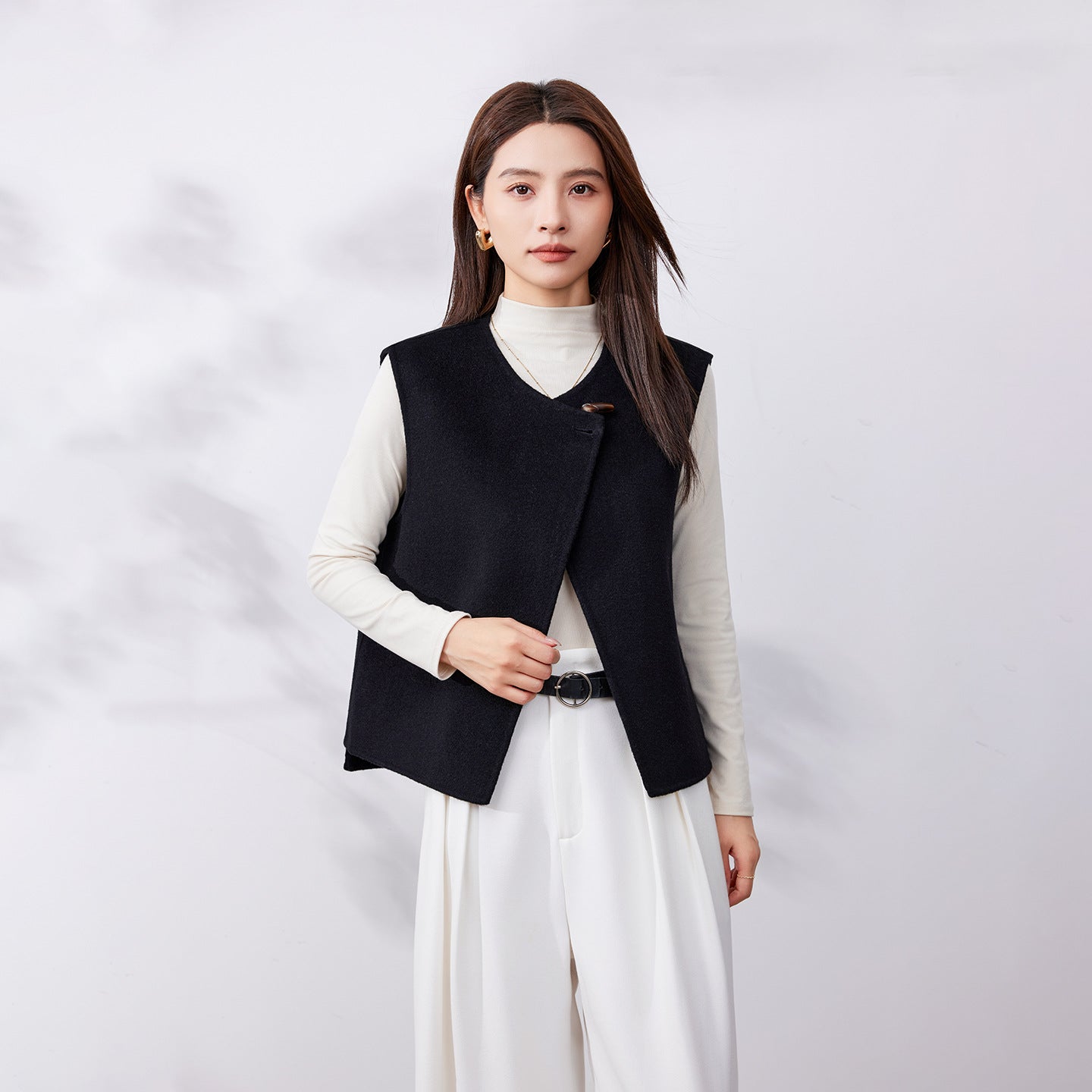 2025 New Shoulder One Button Short Style Light Luxury Vest Warm Double sided Wool Coat for Women